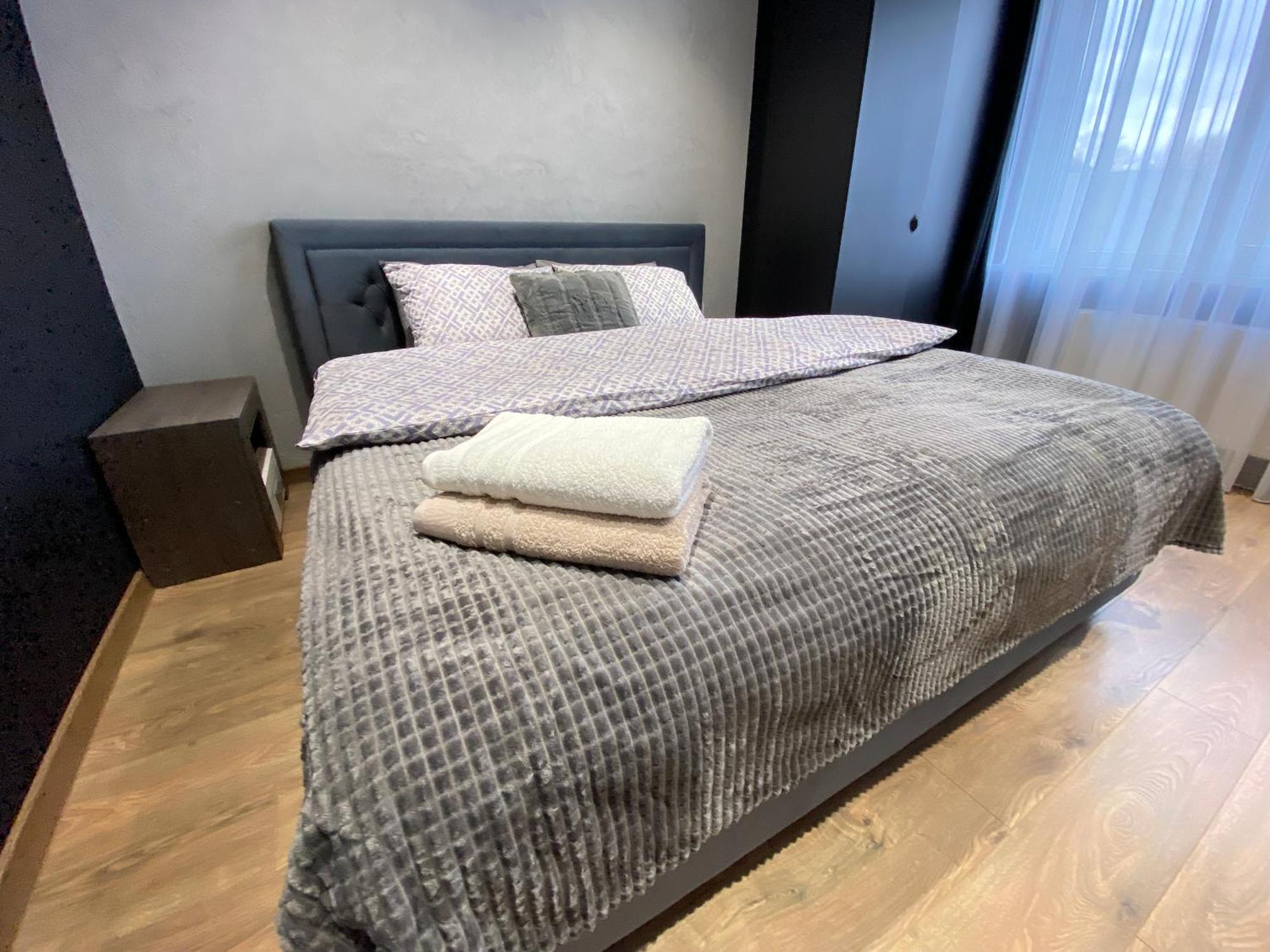 Rentnow Large And Cozy Apartment In The Center, Parking Chişinău Eksteriør billede