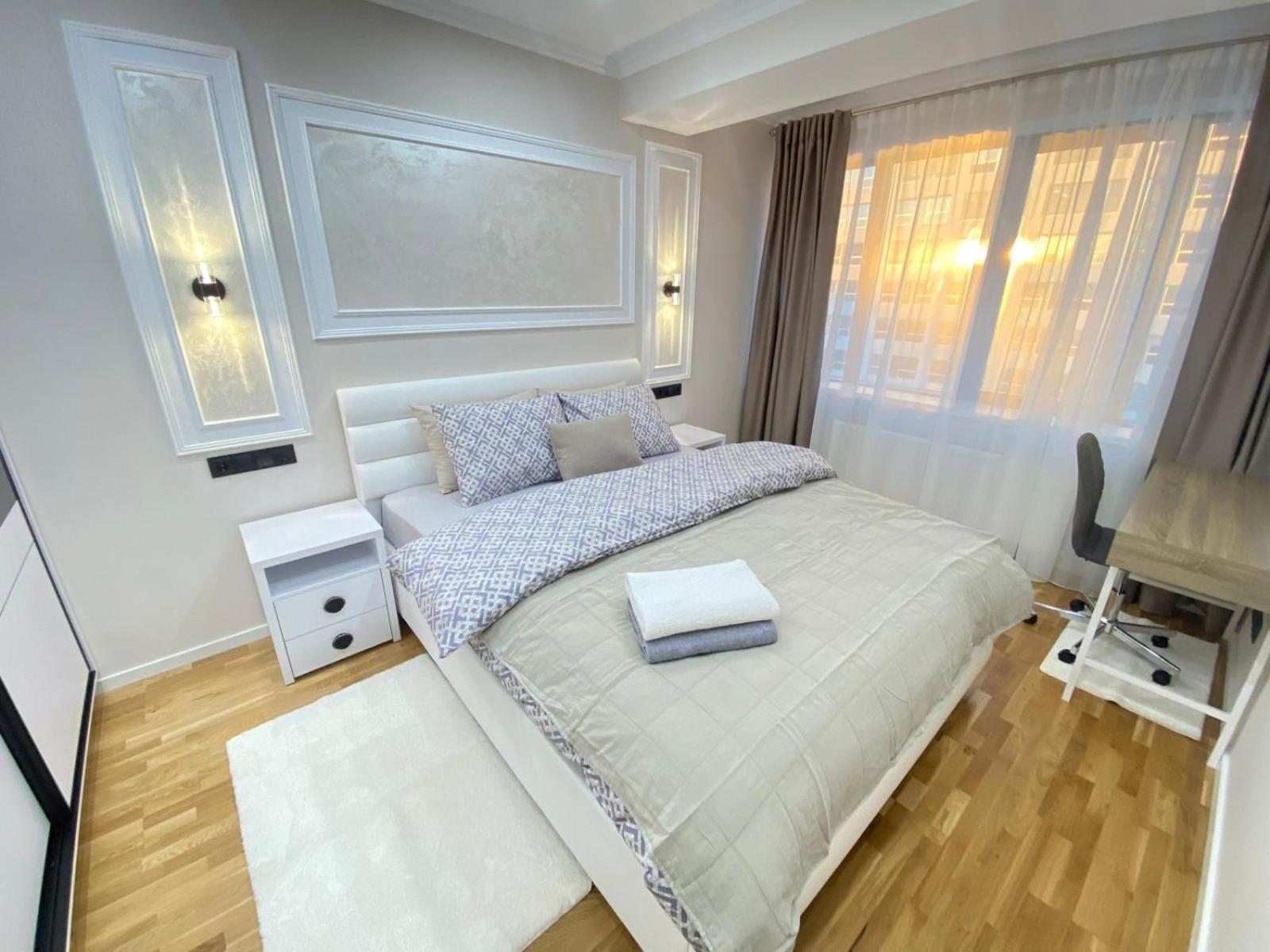 Rentnow Large And Cozy Apartment In The Center, Parking Chişinău Eksteriør billede
