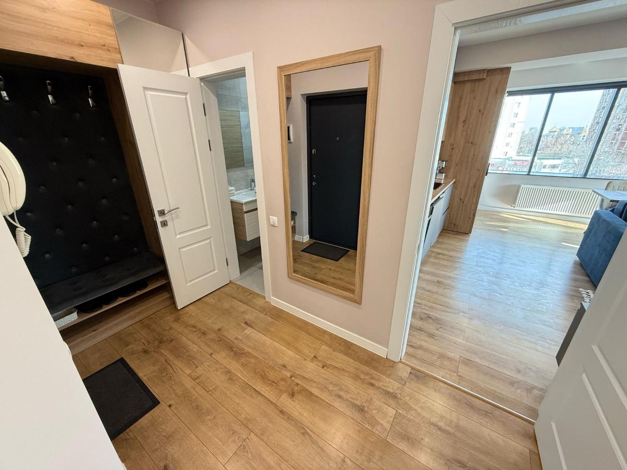 Rentnow Large And Cozy Apartment In The Center, Parking Chişinău Eksteriør billede
